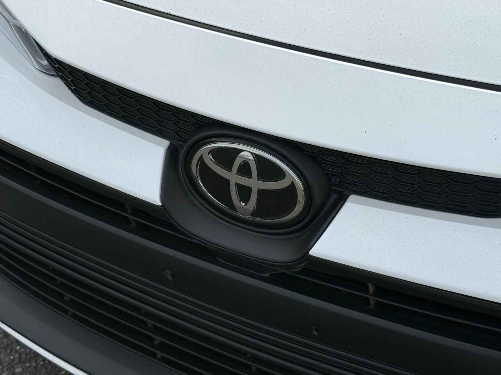 Used 2025 Toyota Corolla LE FWD image 32