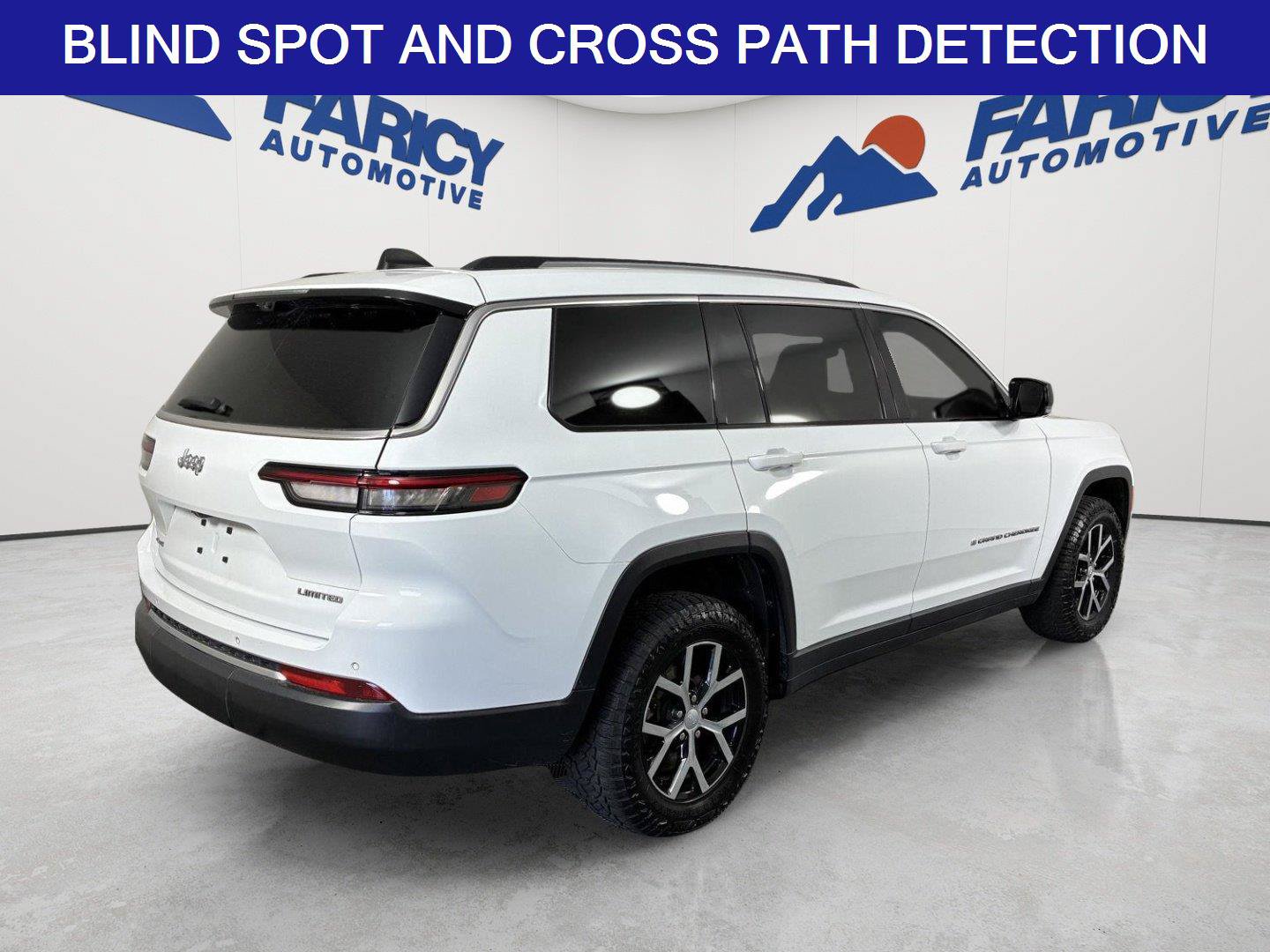 Used 2023 Jeep Grand Cherokee L Limited w/ Luxury Tech Group II AWD/4WD image 5