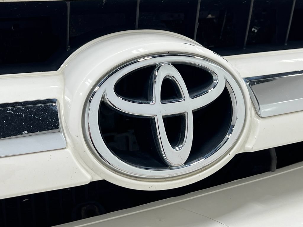 Used 2006 Toyota Sequoia SR5 AWD/4WD image 32