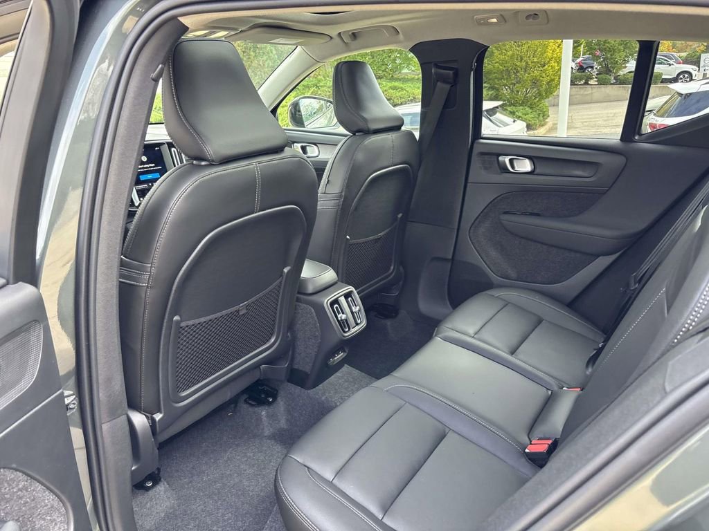 New 2026 Volvo XC40 B5 Ultra w/ Protection Package Premier image 27