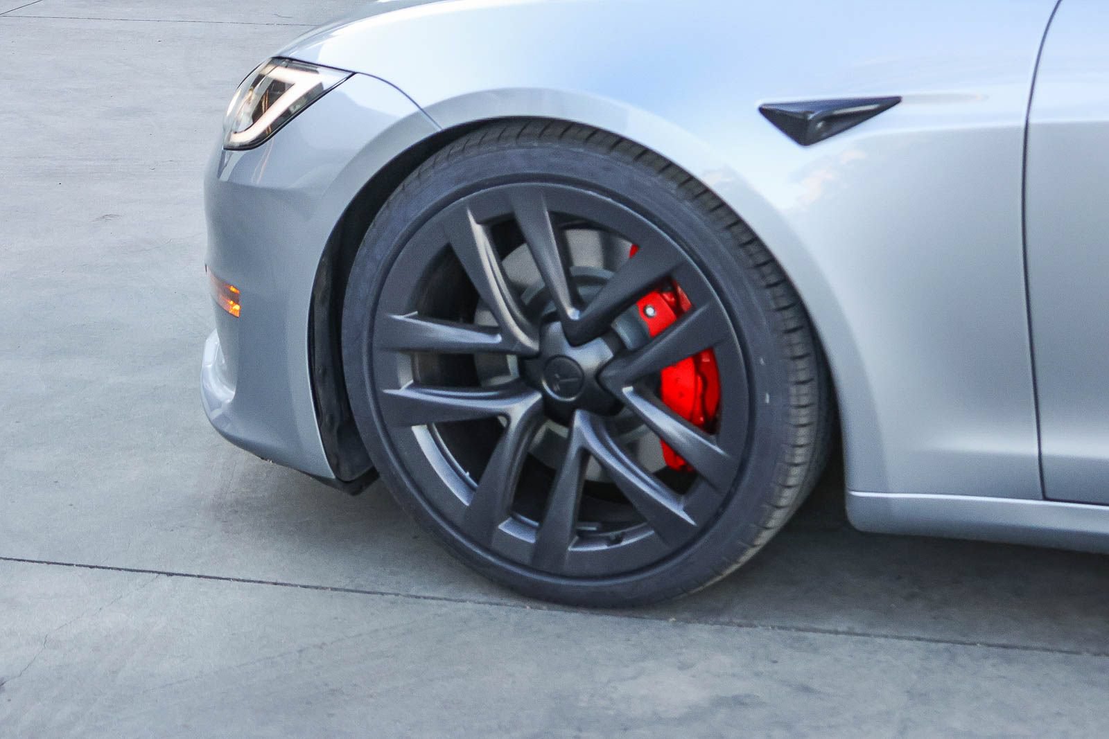 Used 2025 Tesla Model S Plaid AWD/4WD image 9