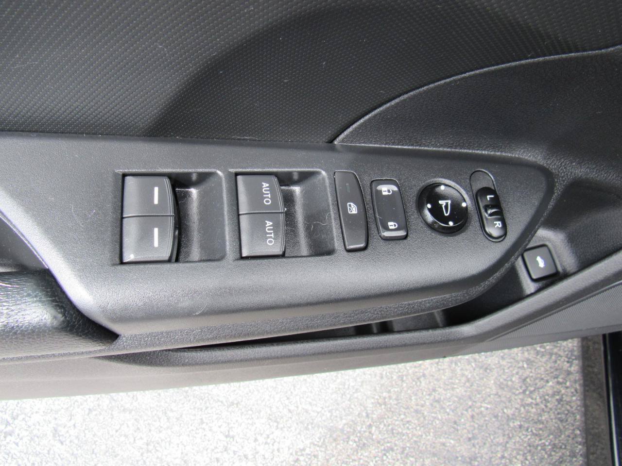 Used 2019 Honda Civic Sport image 12