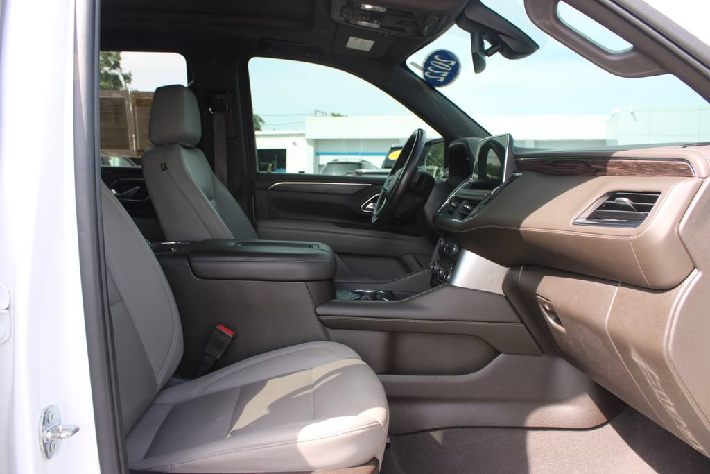 Used 2022 Chevrolet Tahoe LT w/ Luxury Package RWD image 34