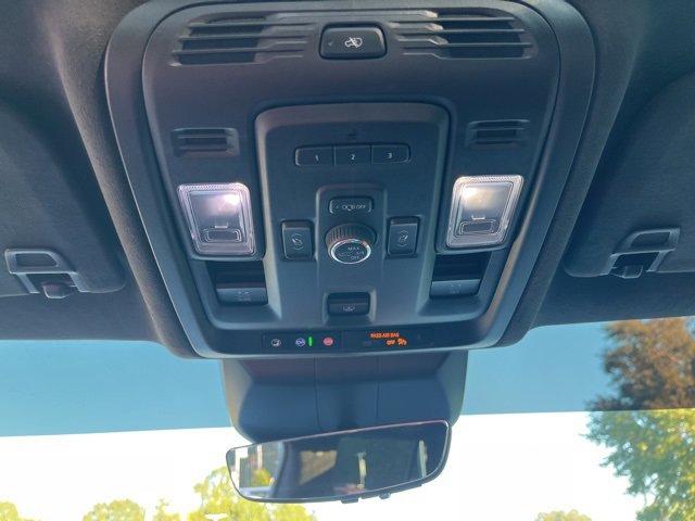 Used 2024 Cadillac Escalade Sport Platinum w/ Heavy-Duty Trailer Package image 40