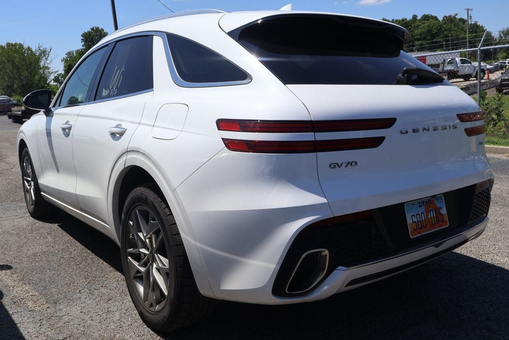Used 2025 Genesis GV70 2.5T AWD/4WD image 4
