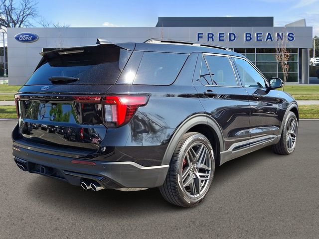 Used 2025 Ford Explorer ST AWD/4WD image 7