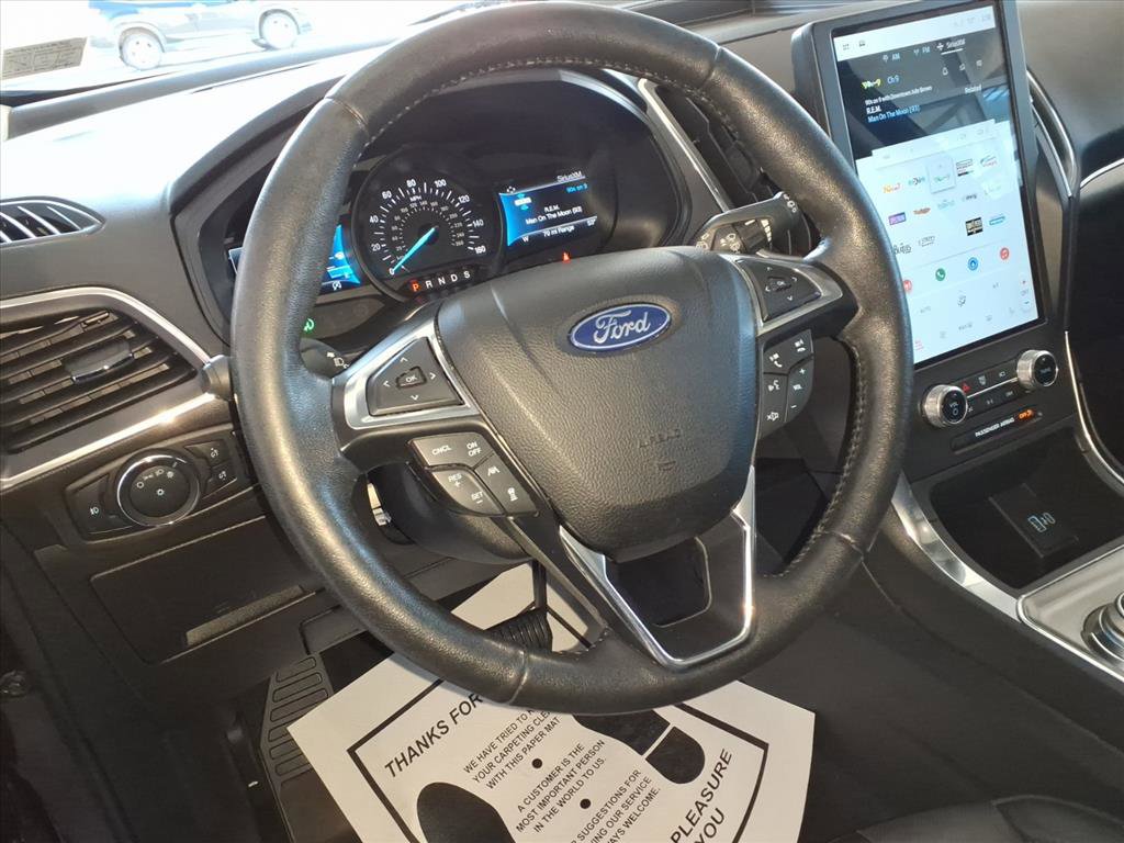 Used 2022 Ford Edge Titanium w/ Equipment Group 301A image 11