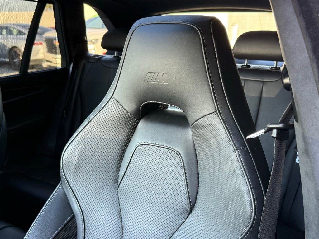 Used 2018 BMW X5 M image 3