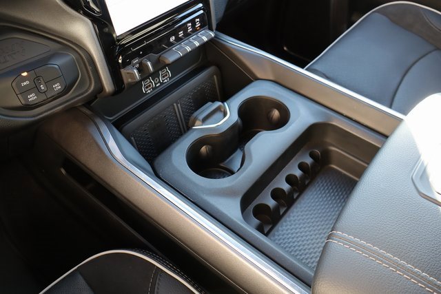 Used 2025 RAM 2500 Laramie image 31