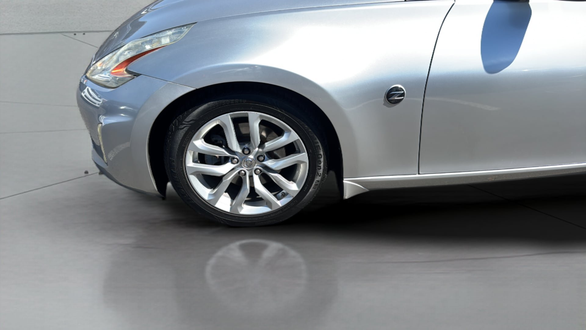 Used 2013 Nissan 370Z Coupe RWD image 36
