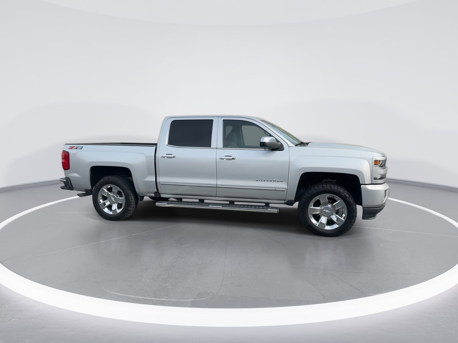 Used 2018 Chevrolet Silverado 1500 LTZ Z71 w/ LTZ Plus Package image 10