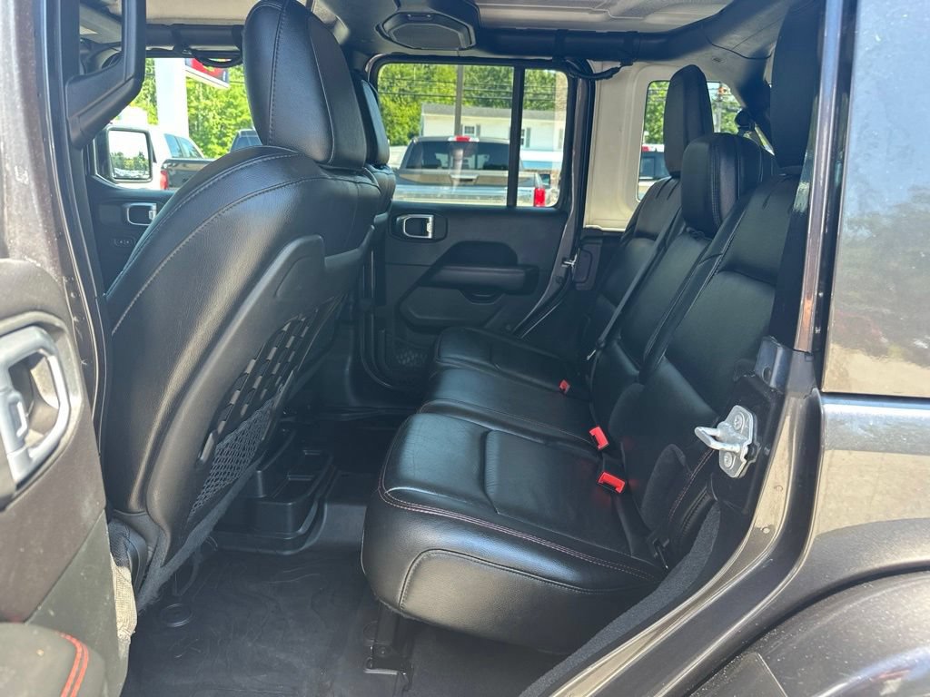 Used 2019 Jeep Wrangler Unlimited Rubicon w/ Dual Top Group AWD/4WD image 33