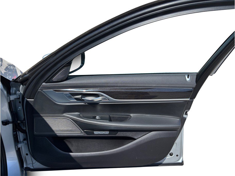 Used 2018 BMW 750i 750i Sedan 4D image 50