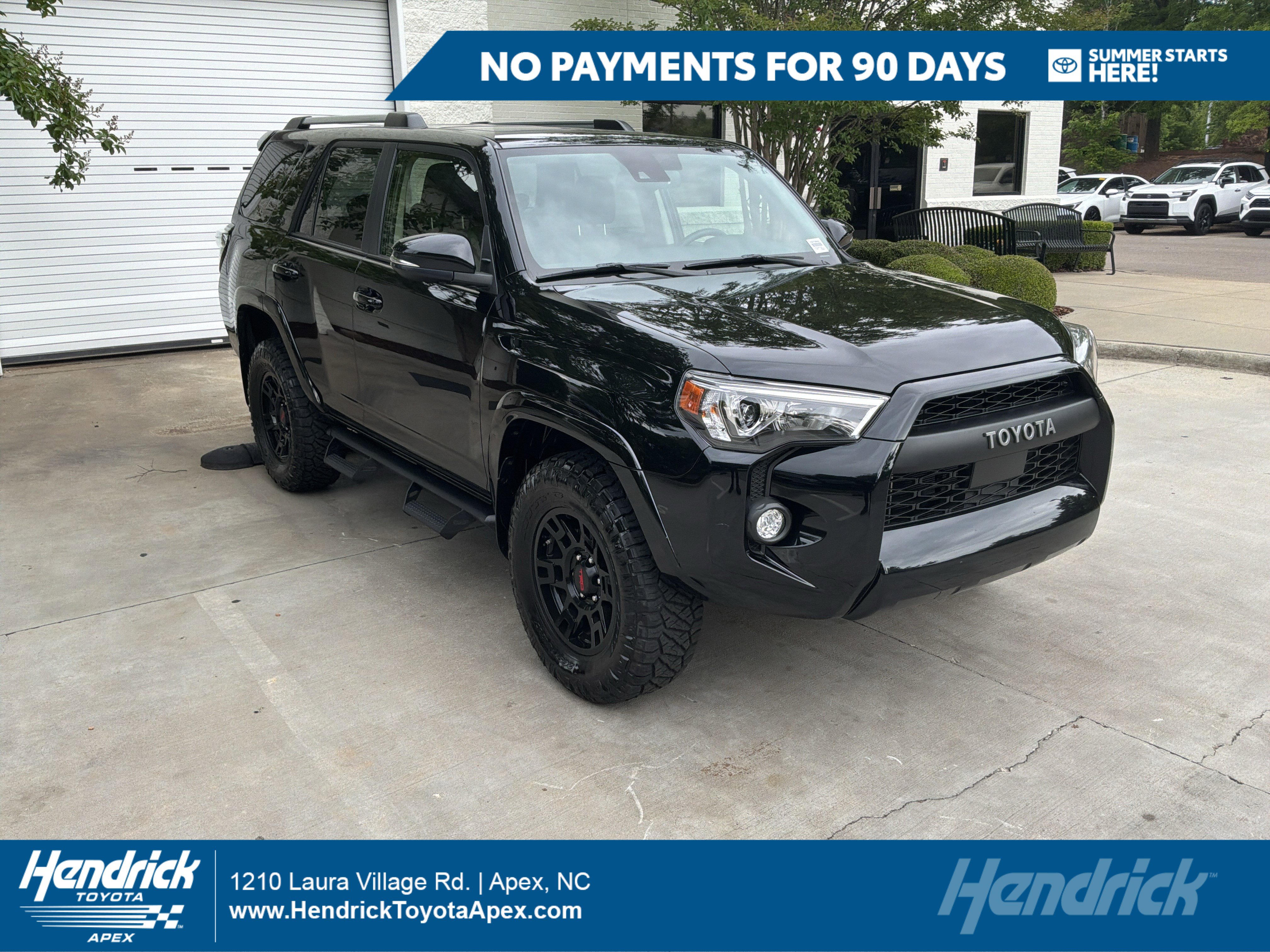 Used 2024 Toyota 4Runner SR5 Premium w/ Moonroof Package AWD/4WD image 1