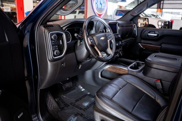 Used 2019 Chevrolet Silverado 1500 High Country image 17