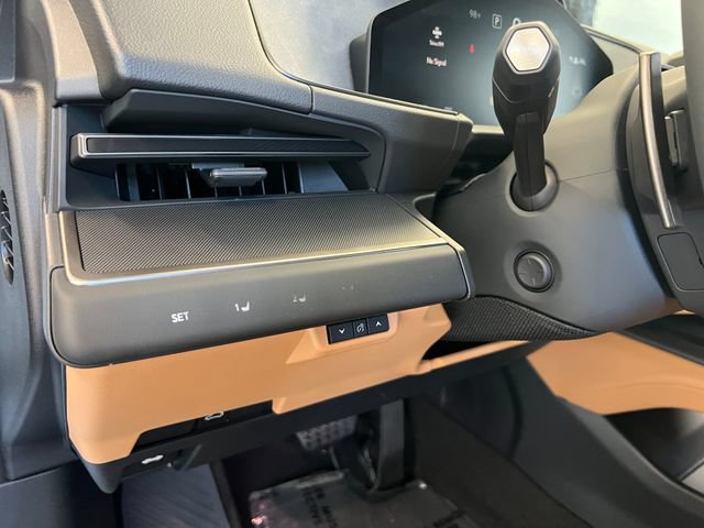 New 2026 Lexus ES 350e FWD image 34