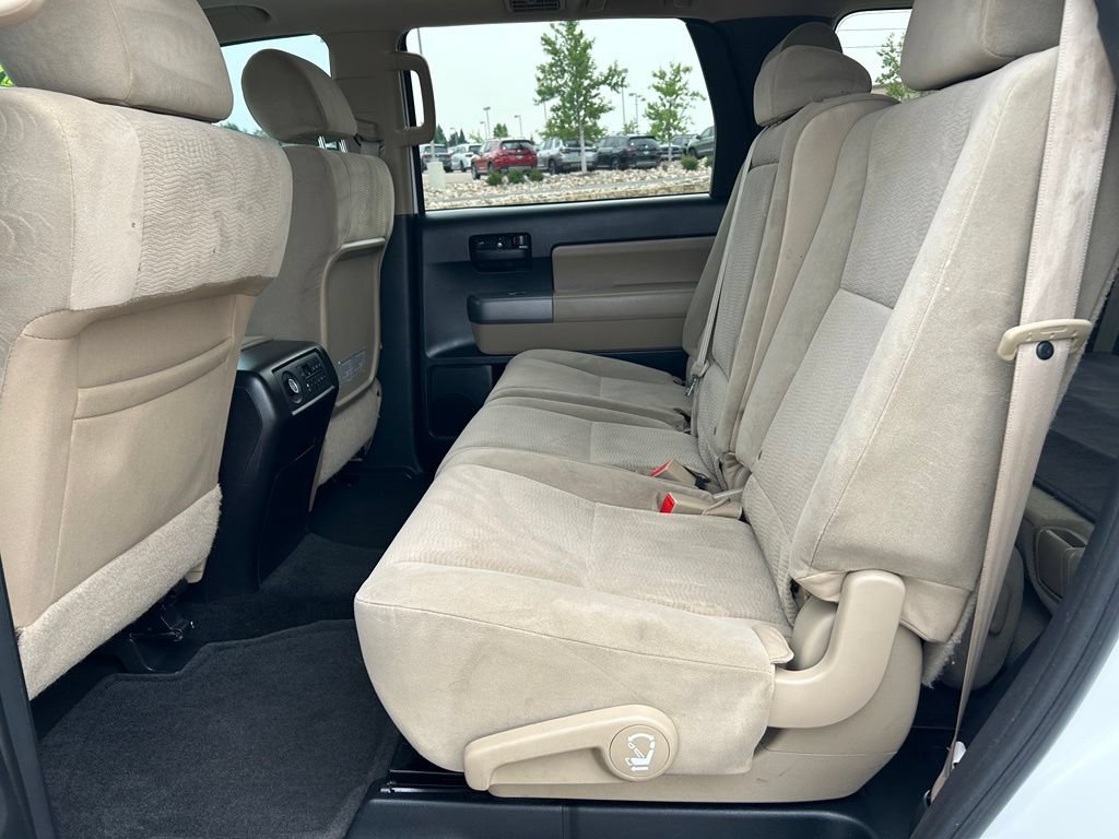 Used 2014 Toyota Sequoia SR5 AWD/4WD image 25