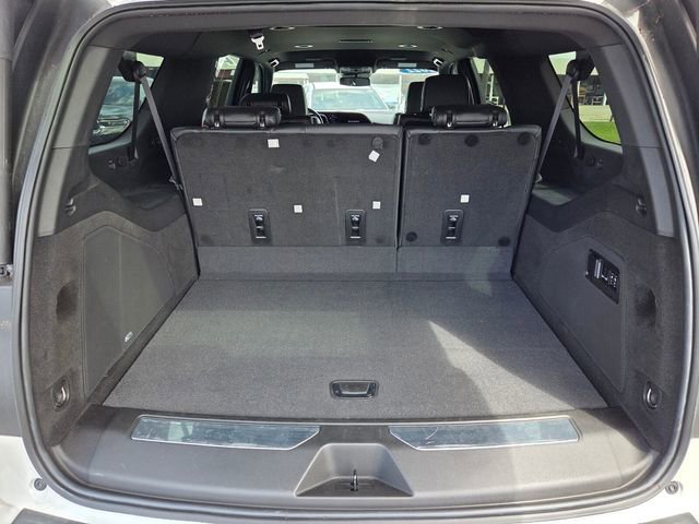 Used 2022 Cadillac Escalade ESV Luxury RWD image 11