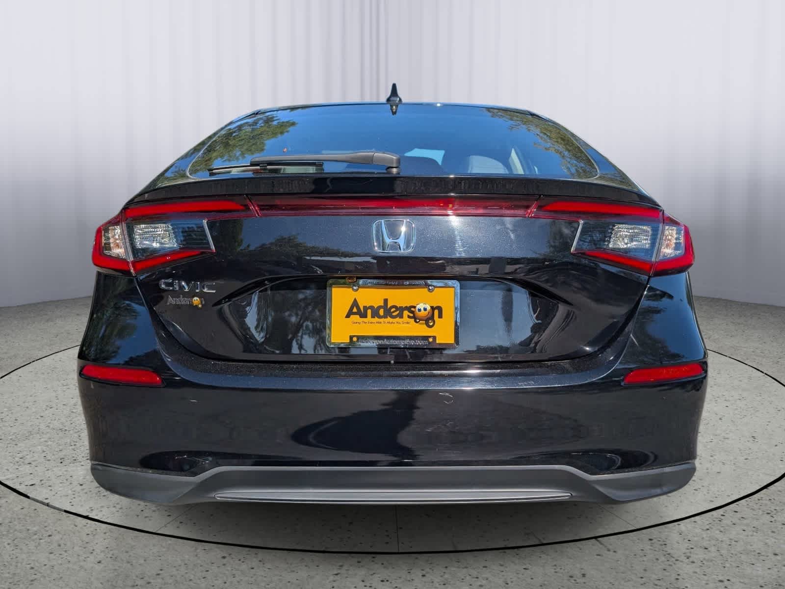 Certified 2024 Honda Civic EX-L image 4