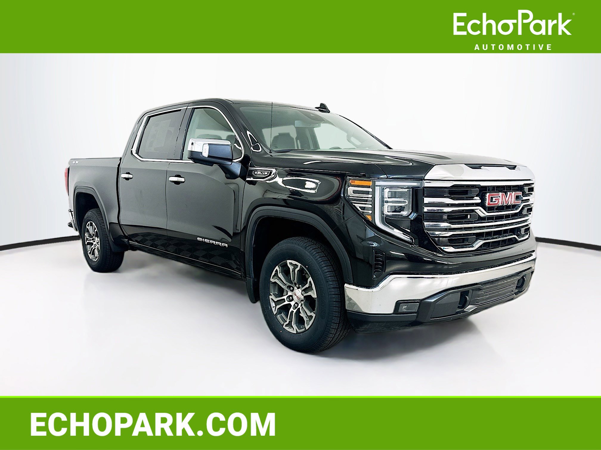 Used 2025 GMC Sierra 1500 SLT image 1