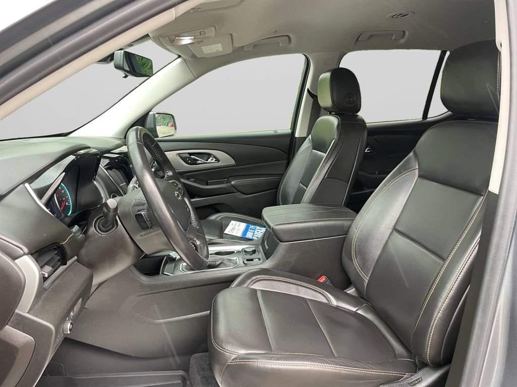 Certified 2021 Chevrolet Traverse RS w/ LPO, Floor Liner Package AWD/4WD image 21
