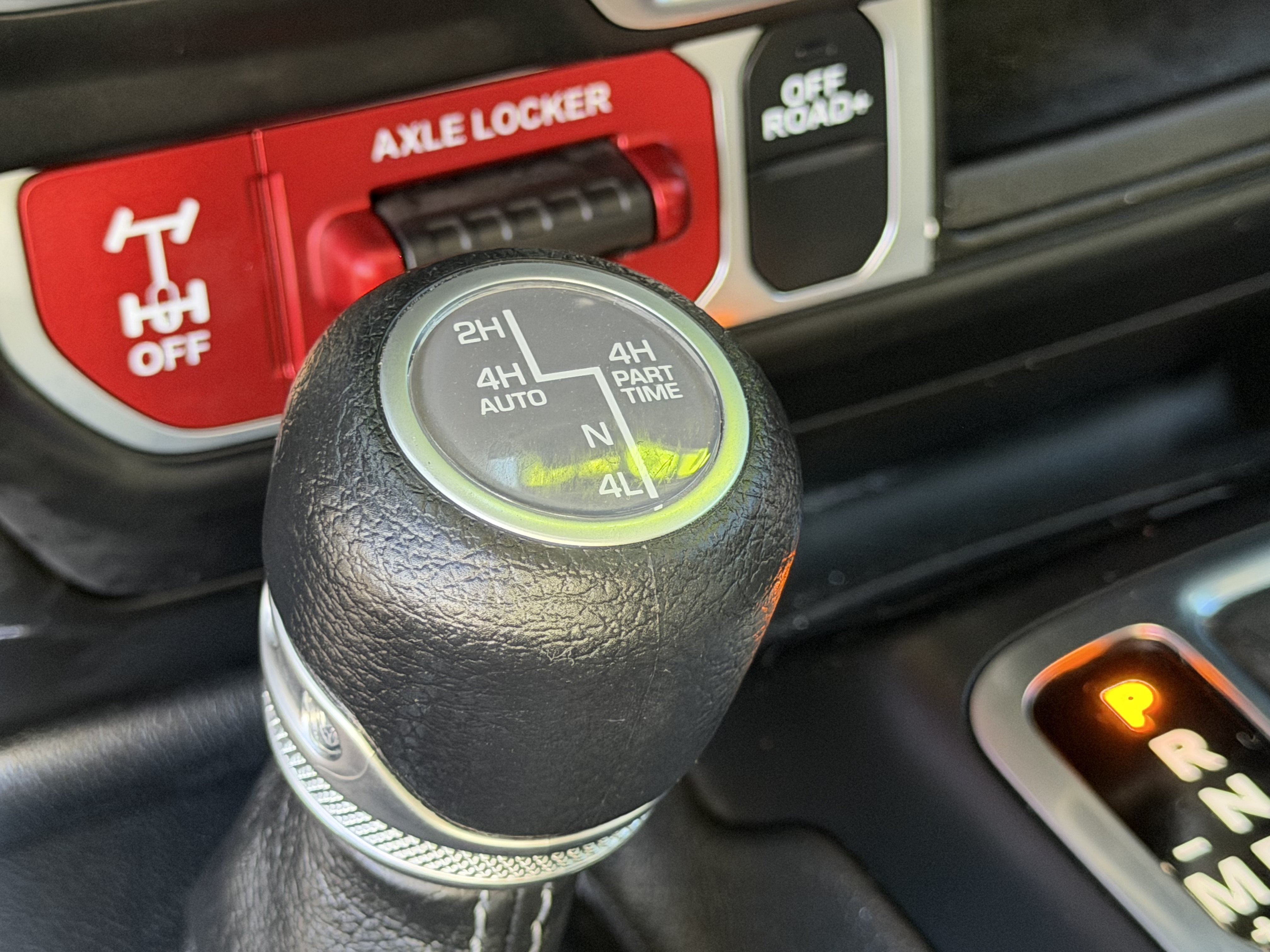 Certified 2024 Jeep Wrangler Unlimited AWD/4WD image 28