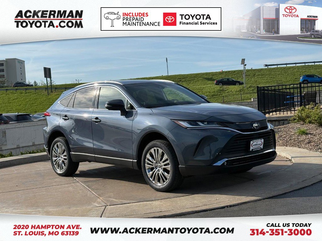 Used 2023 Toyota Venza XLE image 1