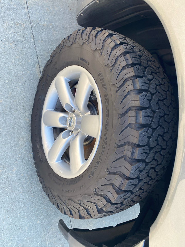 Used 2013 Nissan Titan SV image 12