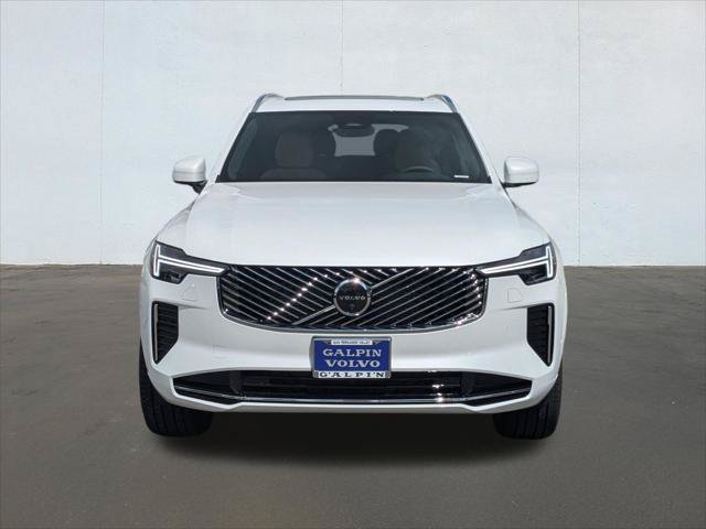 New 2026 Volvo XC90 B6 Plus w/ Protection Package AWD/4WD image 4
