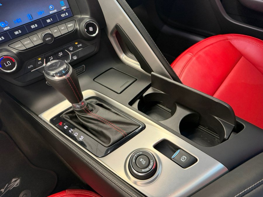 Used 2016 Chevrolet Corvette Stingray Coupe RWD image 42