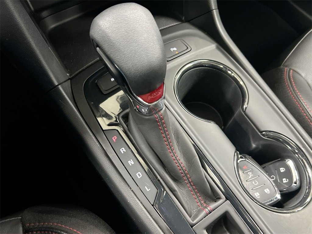 Used 2022 Chevrolet Equinox RS w/ RS Leather Package image 16