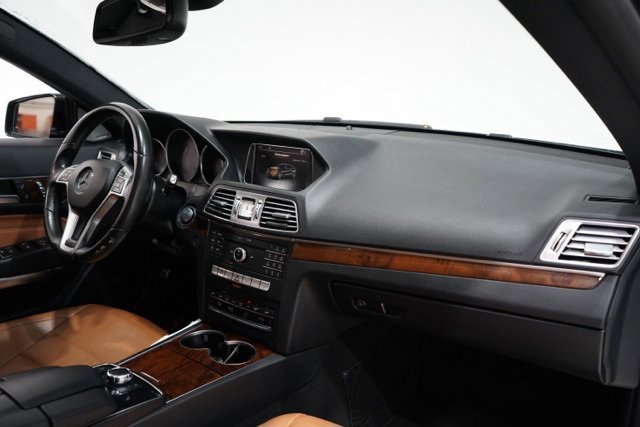 Used 2016 Mercedes-Benz E 400 4MATIC Coupe image 16