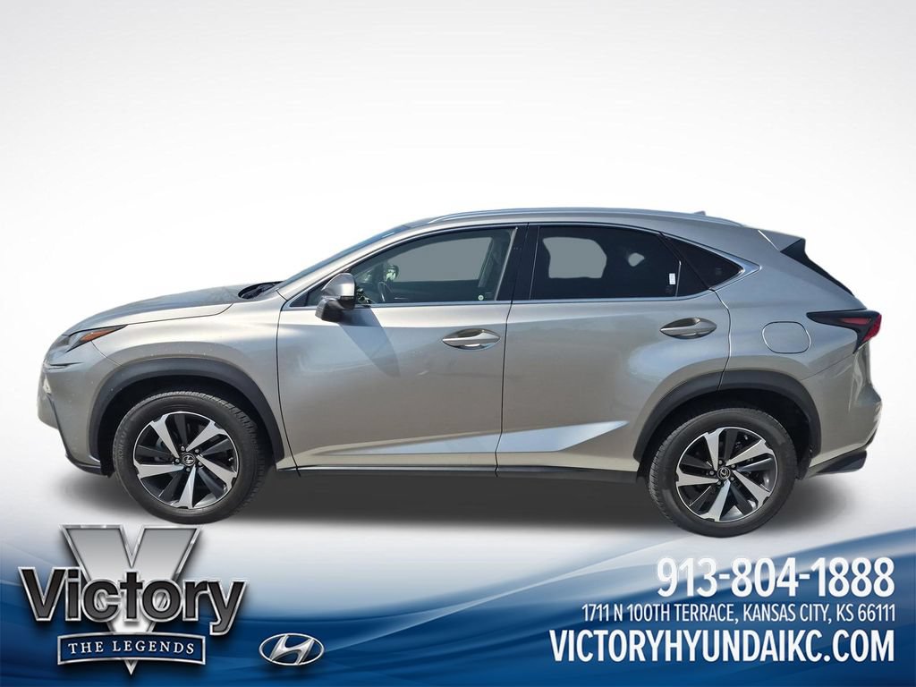 Used 2022 Lexus RX 350L Premium w/ Premium Package AWD/4WD image 2