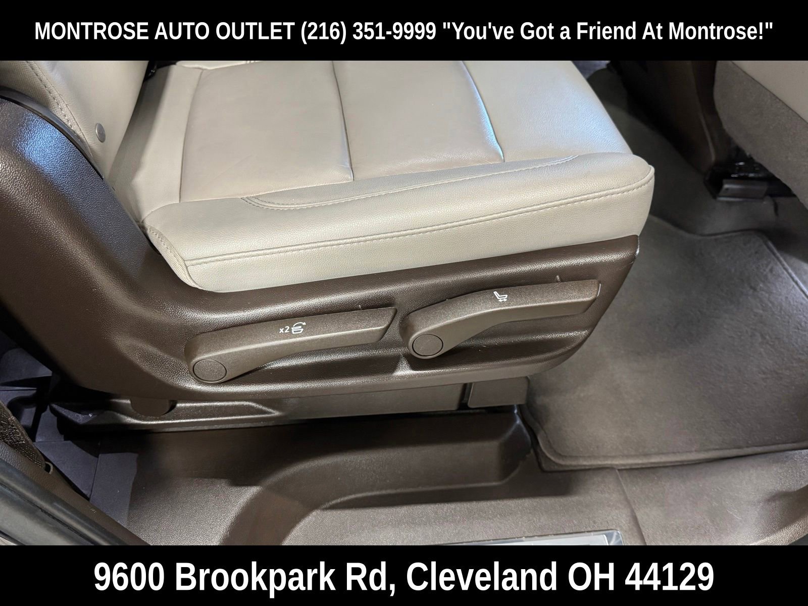 Used 2022 Chevrolet Tahoe Z71 w/ Z71 Off-Road Package AWD/4WD image 41