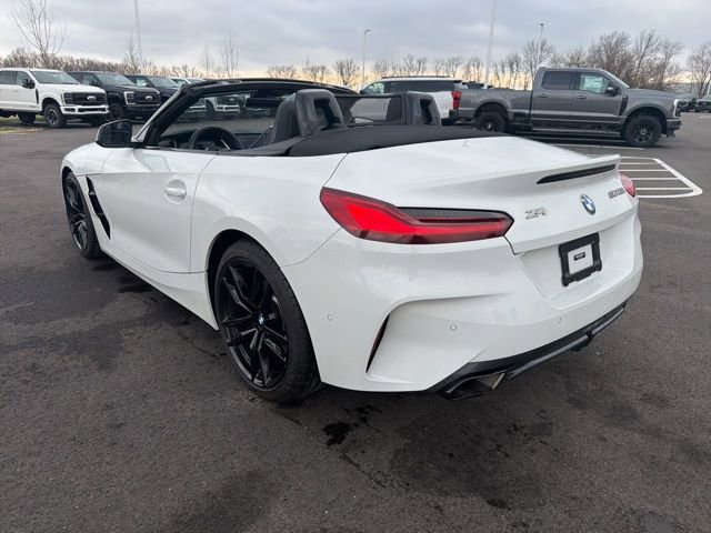 Used 2022 BMW Z4 M40i w/ Premium Package image 13