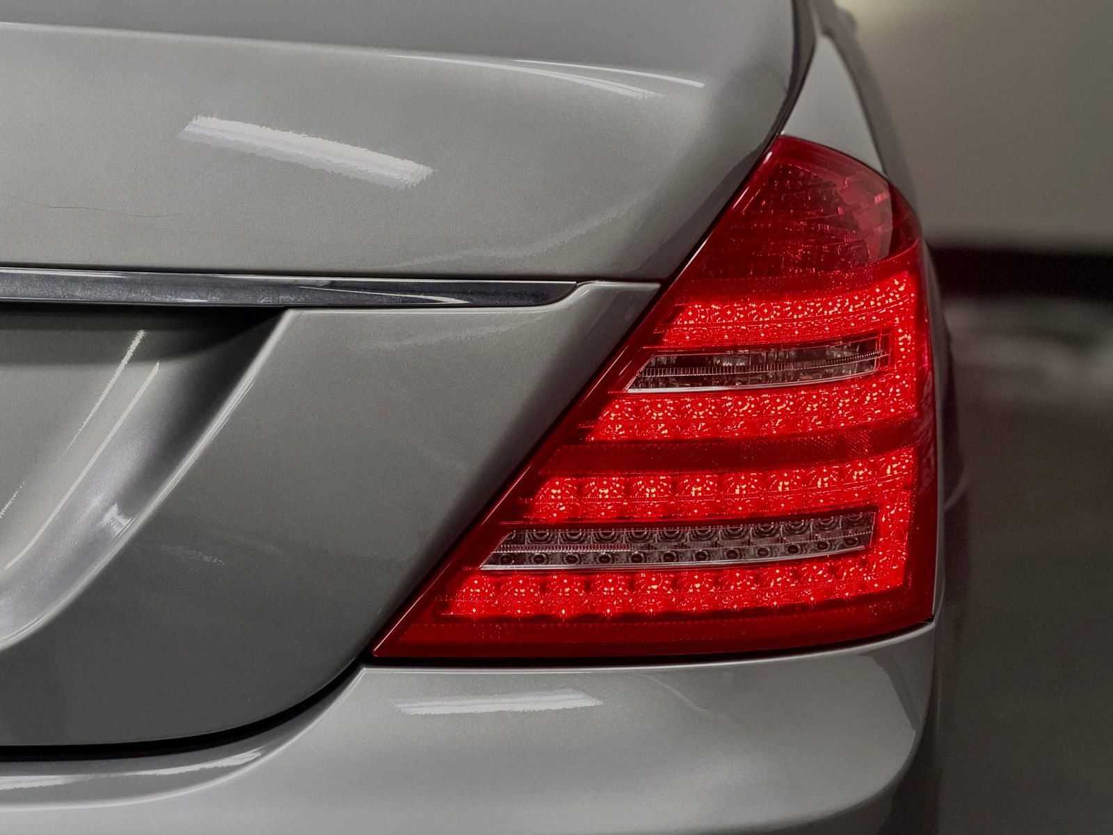 Used 2010 Mercedes-Benz S 550 image 14
