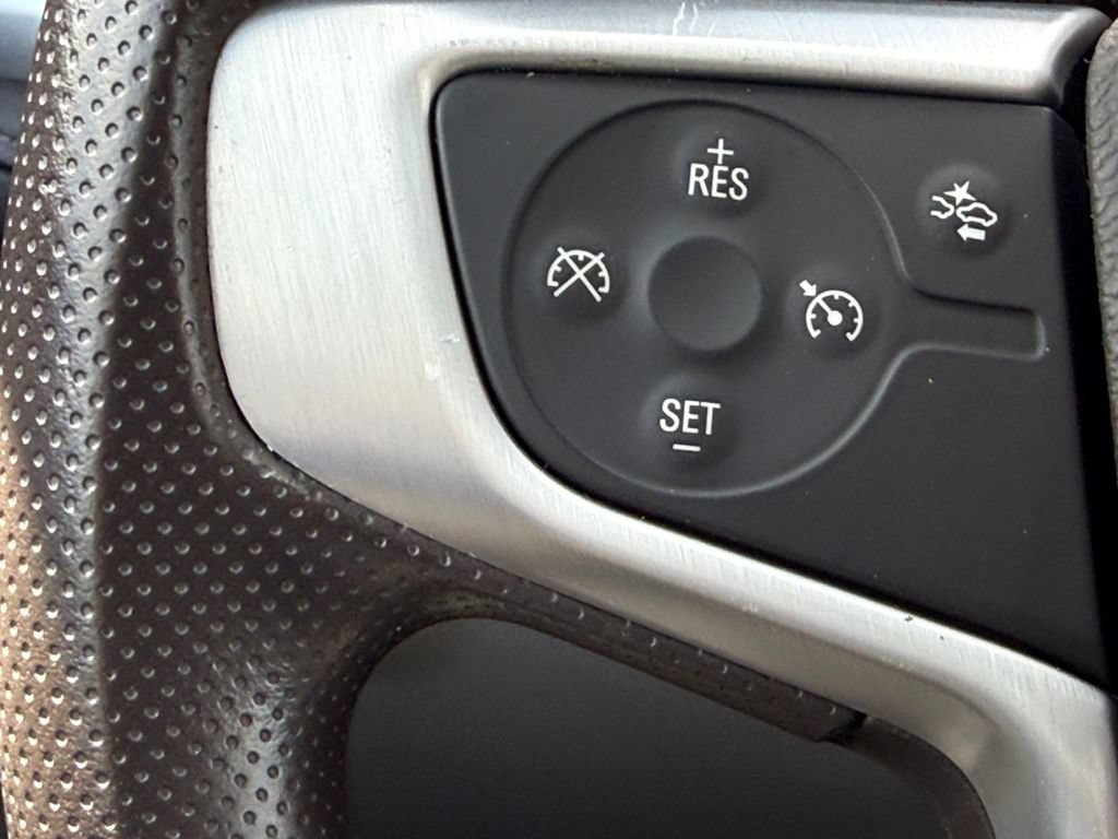 Used 2022 GMC Acadia SLE FWD image 21