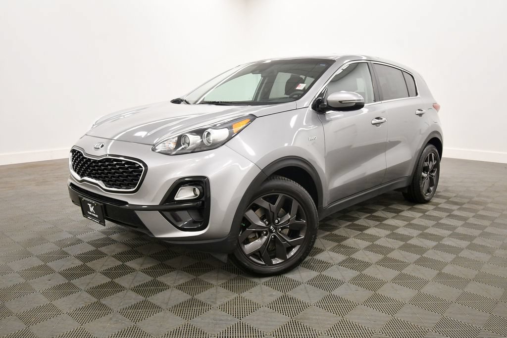 Certified 2022 Kia Sportage LX w/ LX AWD Value Edition Package image 2