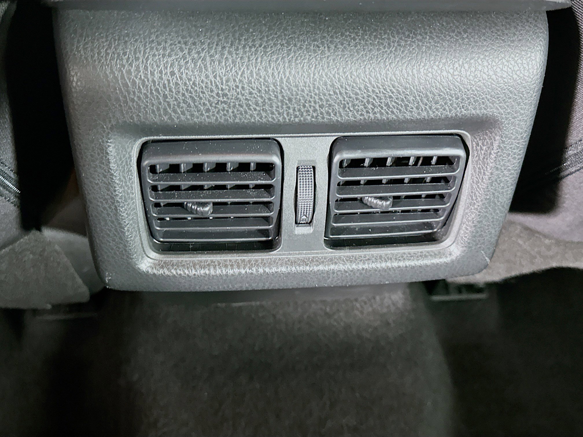 Used 2025 Toyota Camry LE image 27