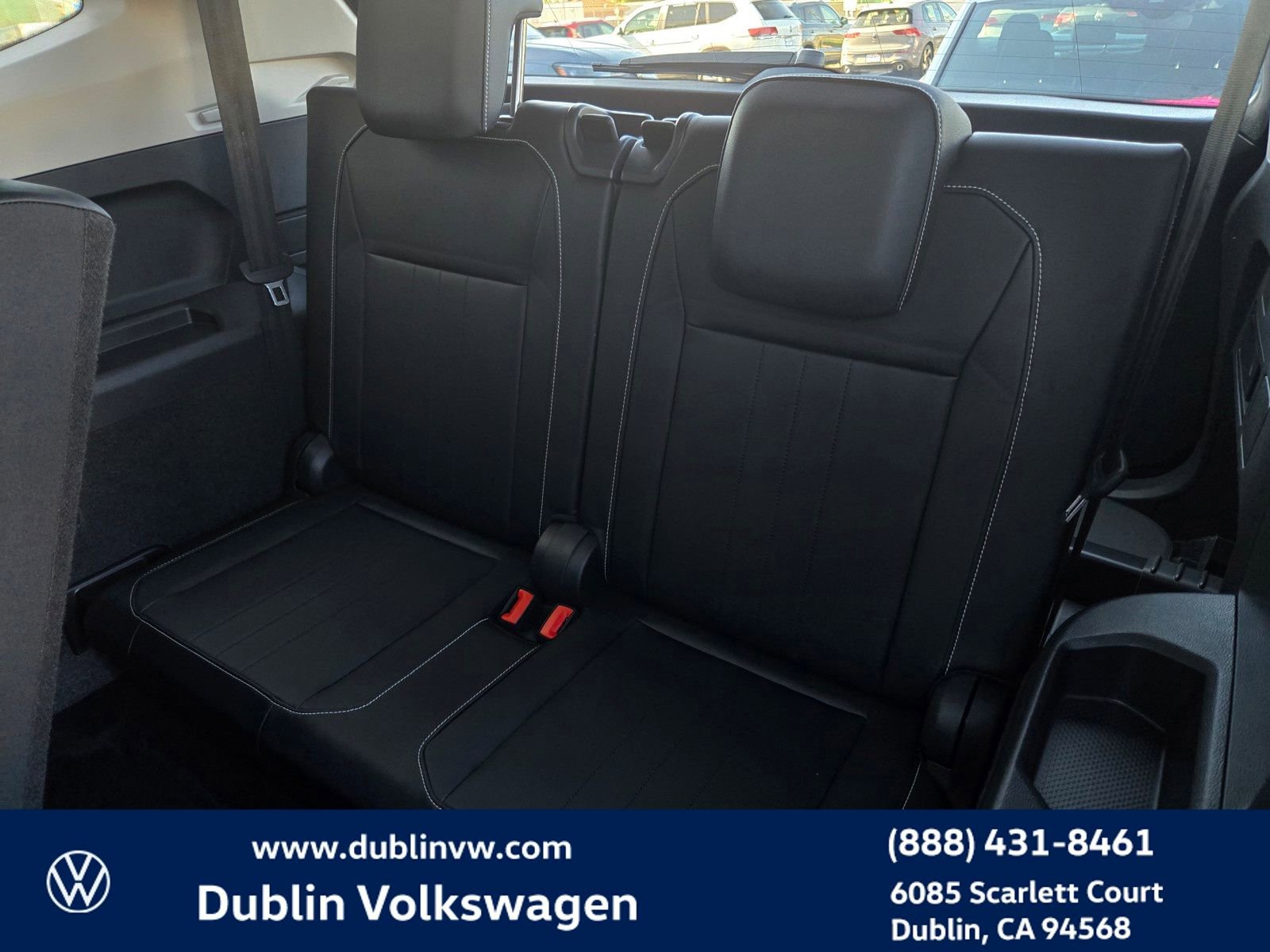 Certified 2023 Volkswagen Tiguan SE w/ Panoramic Sunroof Package image 13