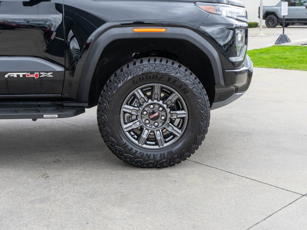 Used 2024 GMC Canyon AT4X AWD/4WD image 35