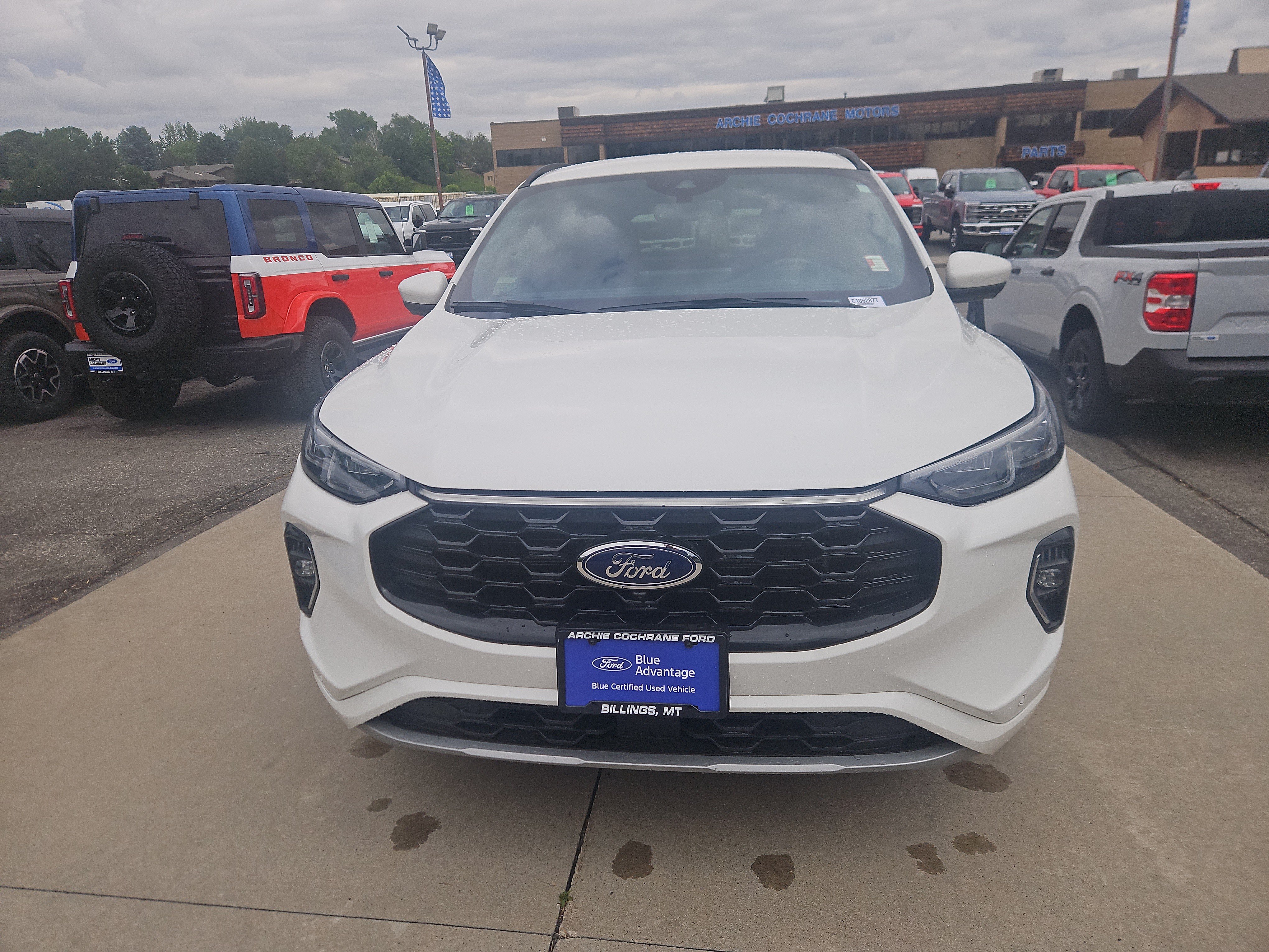 Used 2023 Ford Escape ST-Line Elite w/ Premium Technology Package AWD/4WD image 8