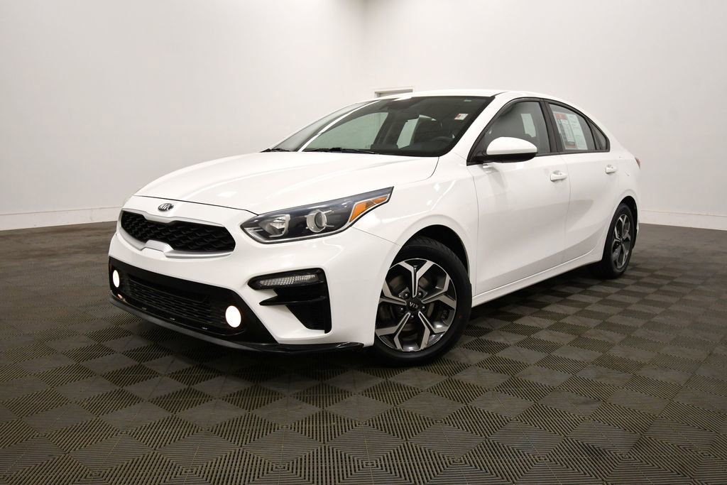 Certified 2019 Kia Forte LXS image 2