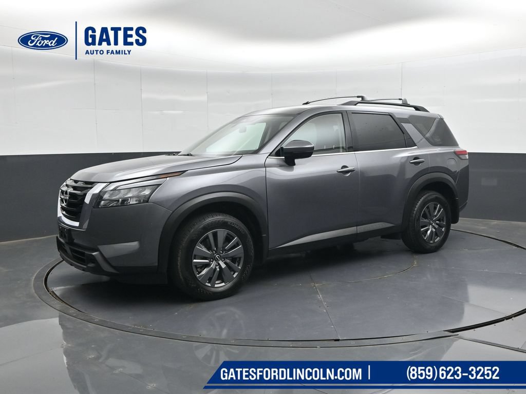 Used 2025 Nissan Pathfinder SV AWD/4WD image 6