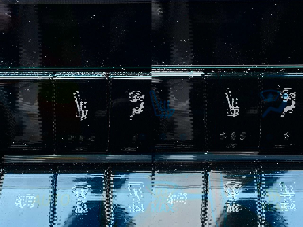 Used 2024 Chevrolet Colorado LT w/ LT Convenience Package II image 28