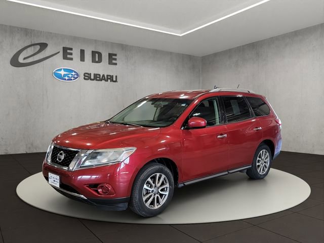 Used 2014 Nissan Pathfinder SV AWD/4WD image 2