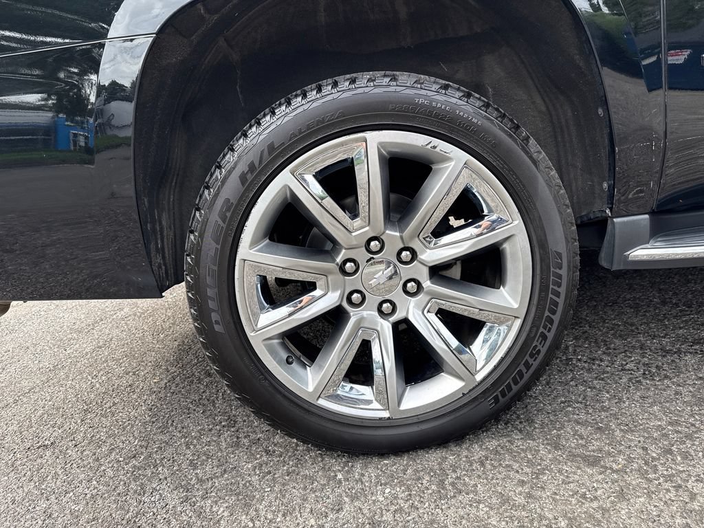 Used 2017 Chevrolet Suburban Premier AWD/4WD image 15