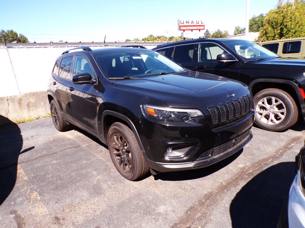 Certified 2023 Jeep Cherokee Altitude Lux AWD/4WD image 3