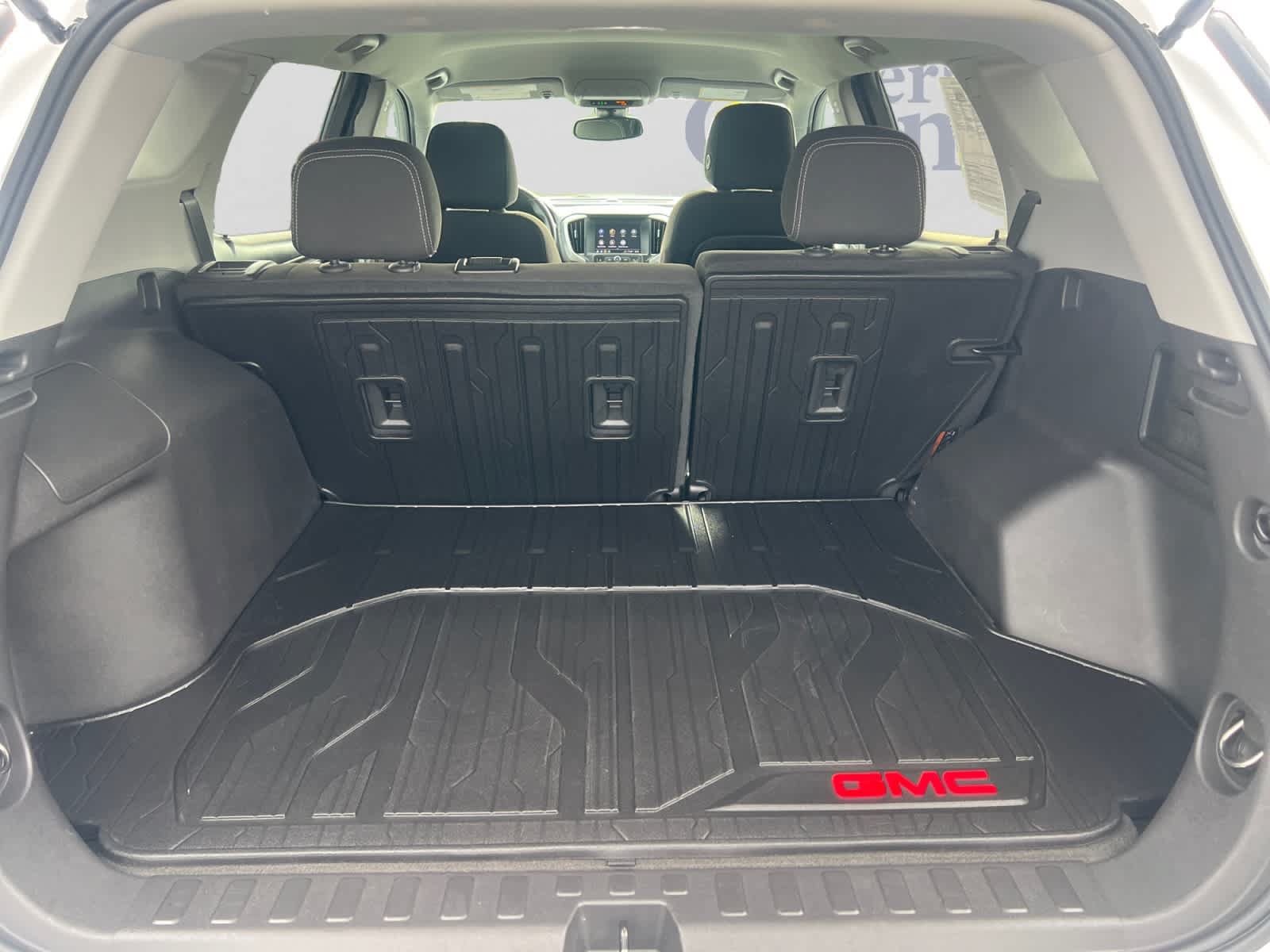 Used 2023 GMC Terrain SLE w/ Driver Convenience Package AWD/4WD image 7