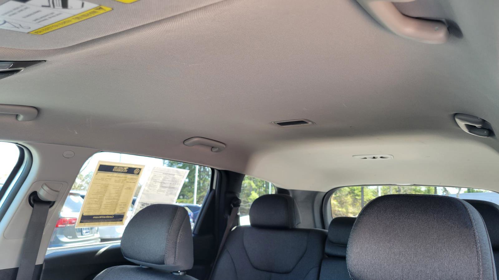 Used 2023 Hyundai Santa Fe SEL w/ Winter Weather Package image 28